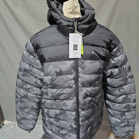 MOUNTAIN WAREHOUSE SEASONS 2 PADDED JACKET IN BLACK CAMO SIZE L