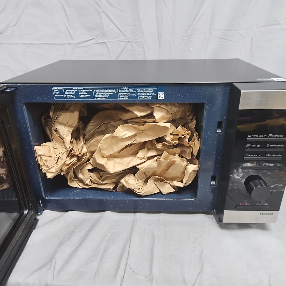 SAMSUNG MICROWAVE OVEN  - COLLECTION ONLY 