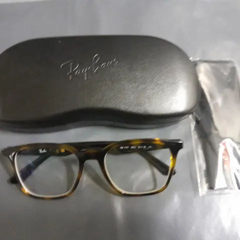 PAIR OF RAY BAN PATTERENED BROWN GLASSES IN A CASE