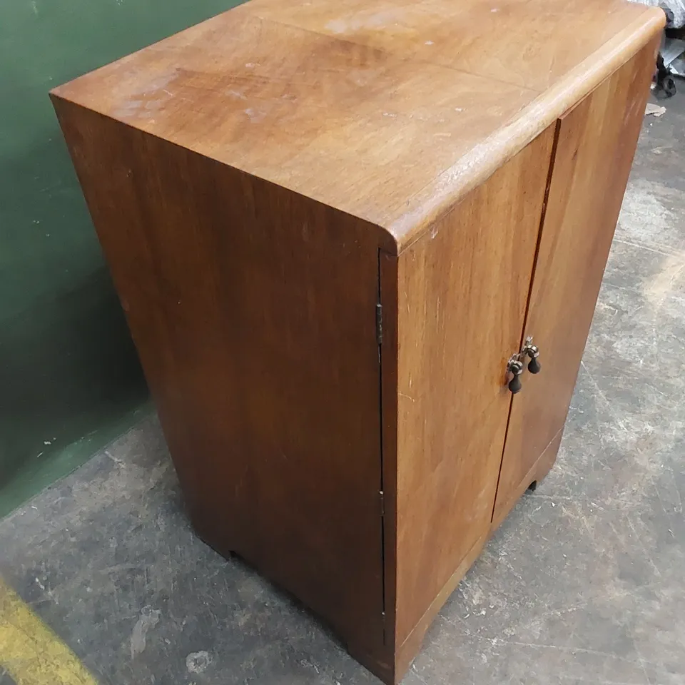 VINTAGE 20TH CENTURY BEDSIDE TABLE 