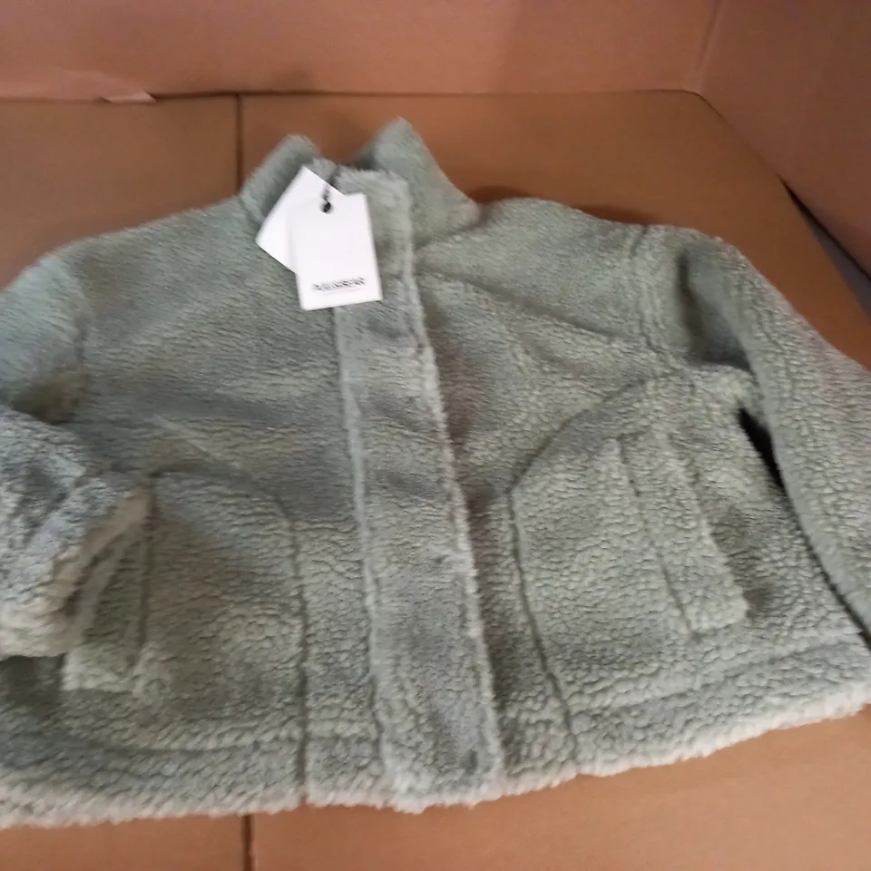 PULL & BEAR GREEN FAUX FUR JACKET - M