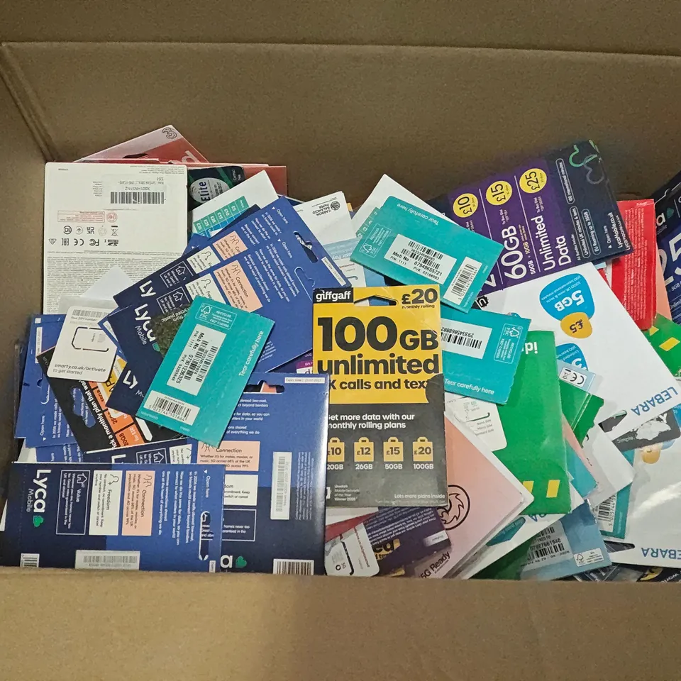 LARGE QUANTITY OF ASSORTED SIM CARDS TO INCLUDE O2, EE, VODAFONE, LEBARA AND GIFFGAFF