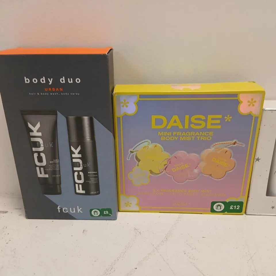 ASSORTED HEALTH & BEAUTY GIFT SETS (4 BOXED SETS)