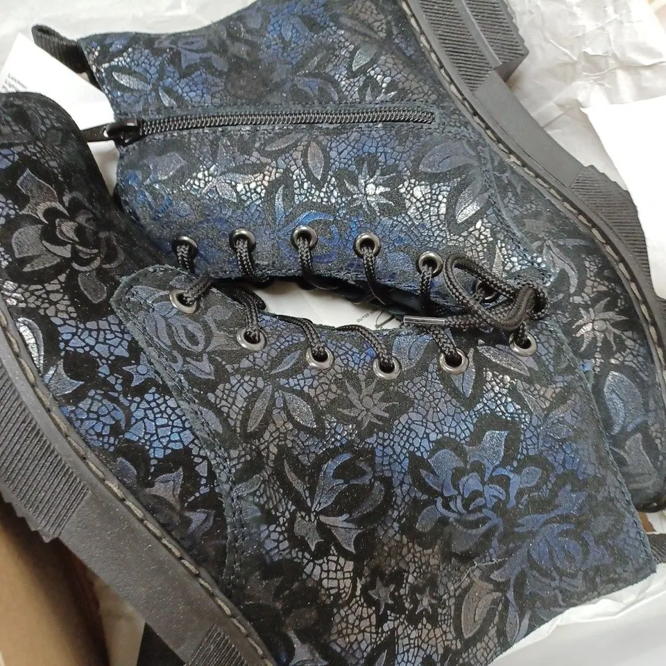 BOXED RIEKERLACE UP BOOTS, DARK FLORAL - SIZE 4