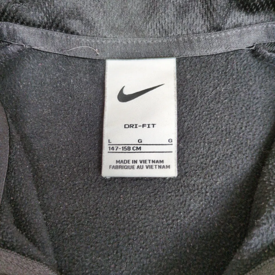 NIKE DRI-FIT BLACK TRAINING TOP – SIZE L (UK LARGE), HALF-ZIP