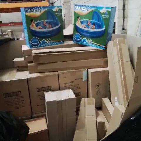 PALLET CONTAINING VARIOUS ASSORTED HOUSEHOLD ITEMS TO INCLUDE: SWIMMING POOLS, GARDEN RAKES, BOW AND ARROW SETS AND LOTS MORE UNMARKED BOXED ITEMS 