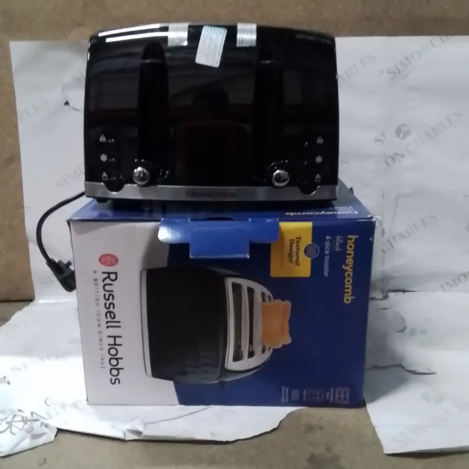 BOXED RUSSELL HOBBS BLACK 4 SLICE TOASTER