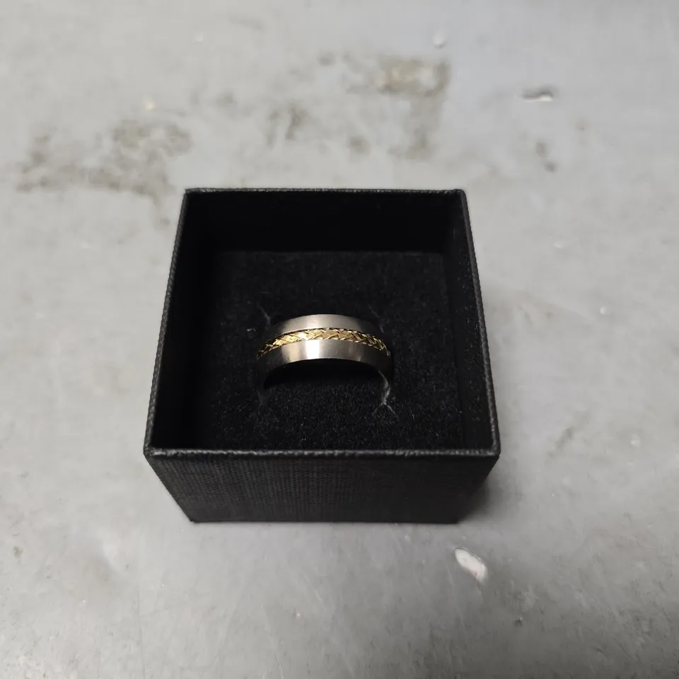 THE LOVE COLLECTION 8MM TITANIUM RING SIZE UNSPECIFIED 