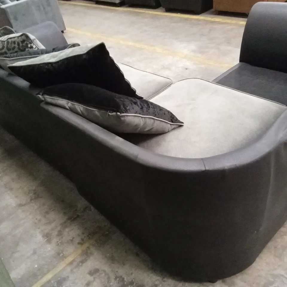 DESIGNER FABRIC  SCATTER-BACK CORNER SOFA 