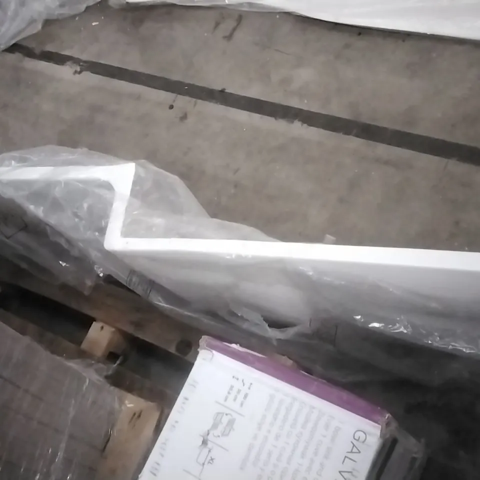 P SHAPED BATH SIDE PANEL WHITE