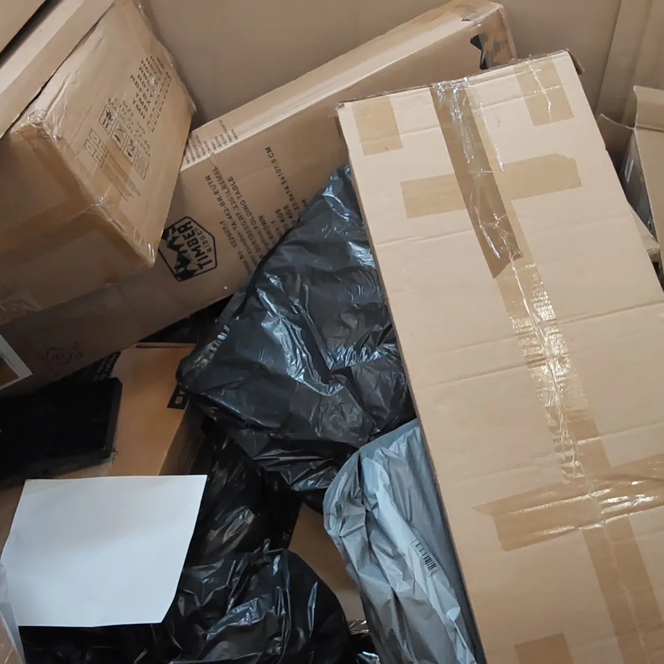 PALLET OF ASSORTED CONSUMER GOODS AND FURNITURE PRODUCTS TO INCLUDE; COMMERCIAL FRYER, FOOD DEHYDRATOR, CLOTHES RAIL, LARGE RUG, KID'S PLAY POOL ECT.