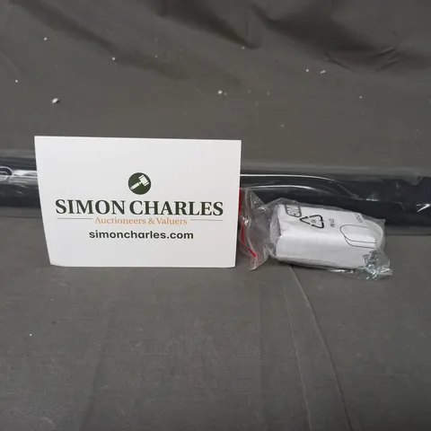 BOXED PLAIN BLACKOUT ROLLER BLIND (60 X 160)