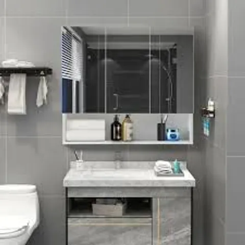 BOXED 3 DOORS WALL MOUNTED BATHROOM MIRROR CABINET 
