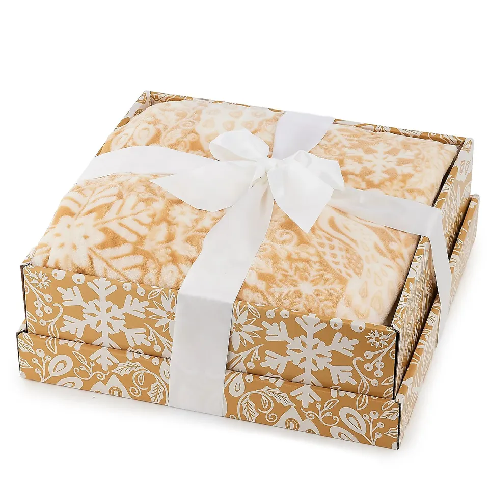COZEE HOME VELVETSOFT THROW IN GIFTBOX WITH LIMITED EDITION PRINTS GOLD DAMASK