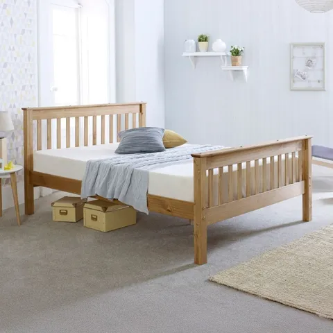 BOXED 4'6 SOMERSET BED, HEADBOARD/FOOTBOARD/SLATS/HARDWARE - WAXED (2 BOXES)