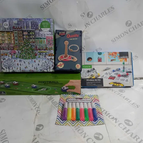 BOX OF APPROX 20 ASSORTED TOYS TO INCLUDE - RETRO GAMES QUOITS - SUNCATCHER PAINT PENS - CRELANDO WINDOW ART KIT ECT