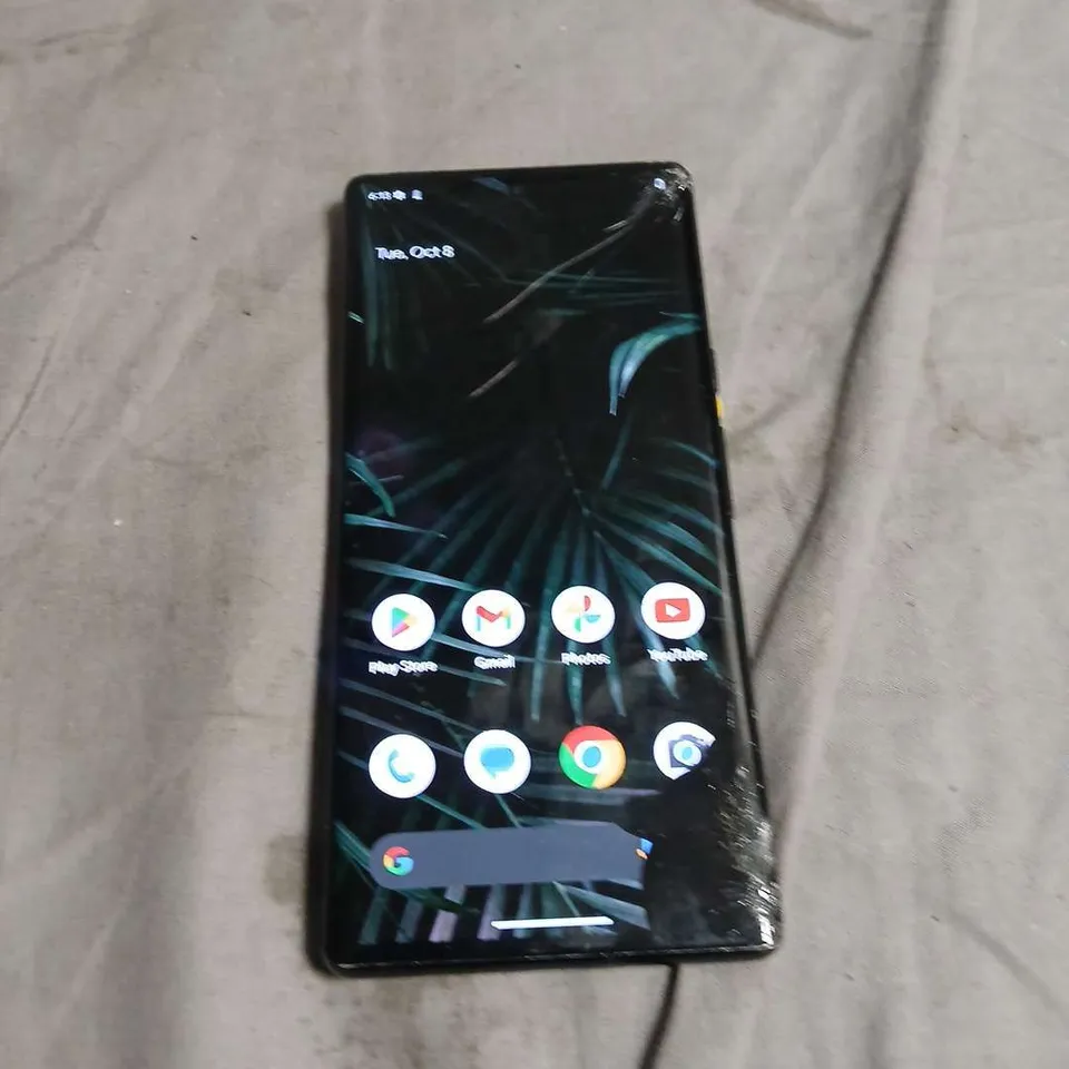 GOOGLE PIXEL 6 PRO SMARTPHONE – BLACK, CRACKED FRONT SCREEN
