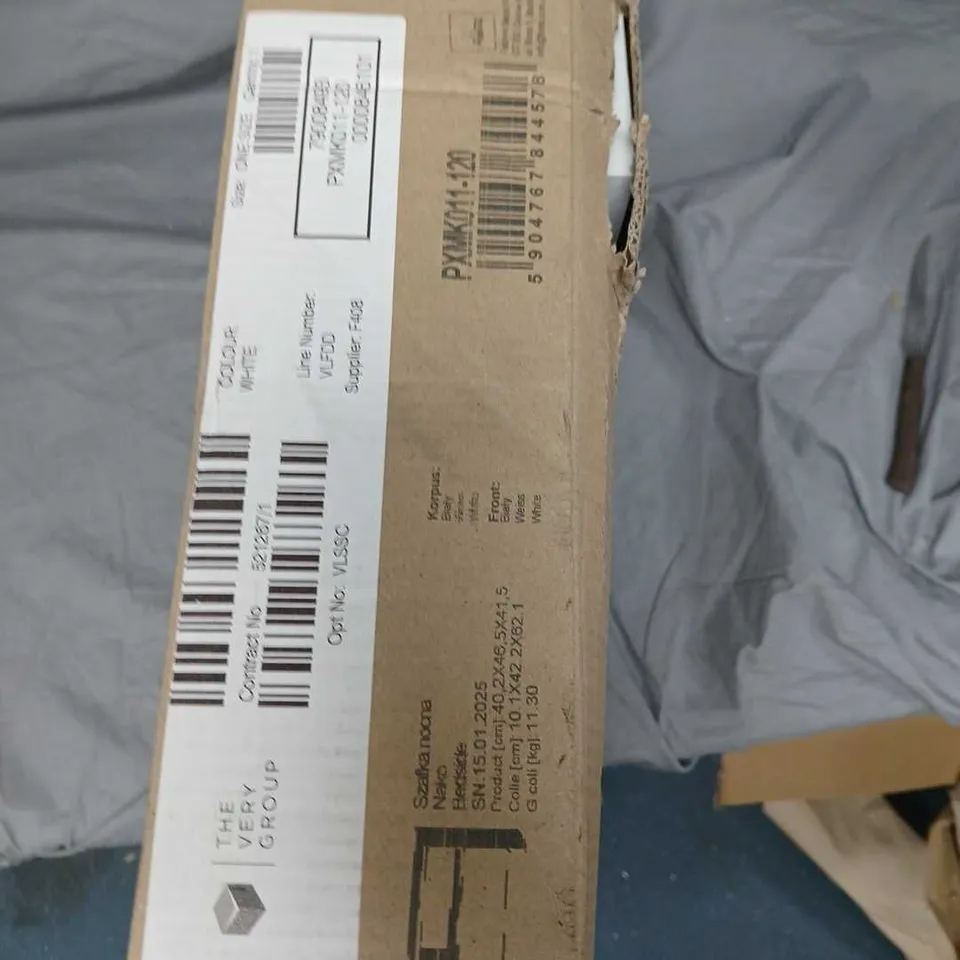 FLAT-PACK FURNITURE COMPONENTS – BOXED SET (UNASSEMBLED)