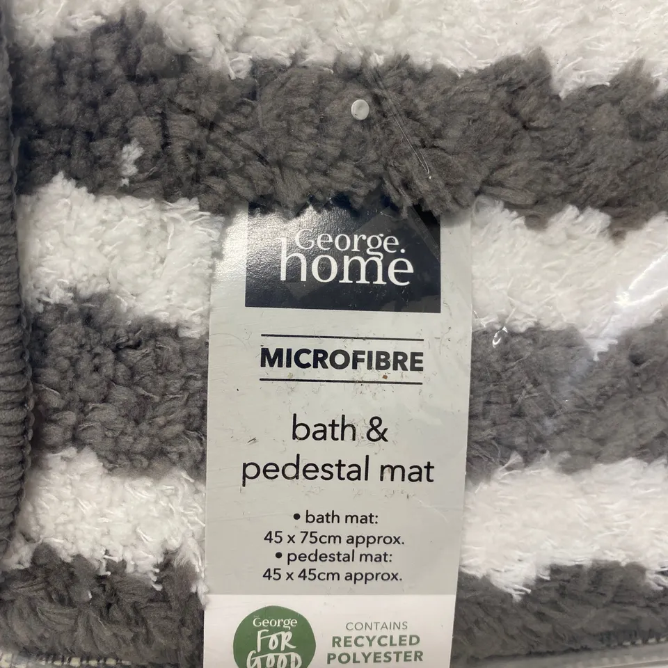 BOX OF 24 X BRAND NEW STRIPED MICROFIBRE BATH&PEDESTAL MAT