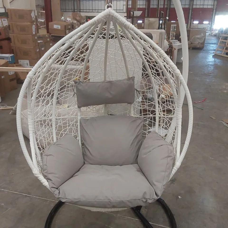 DESIGNER EGG CHAIR WITH CUSHION GARDEN SWING SEAT