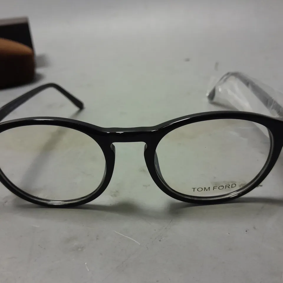TOM FORD BLACK FRAMED GLASSES IN CASE