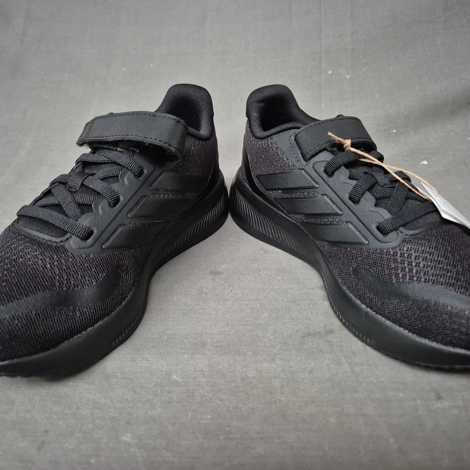 BOXED PAIR OF ADIDAS KID'S RUNFALCON 5 EL C SHOES IN BLACK UK SIZE 1.5