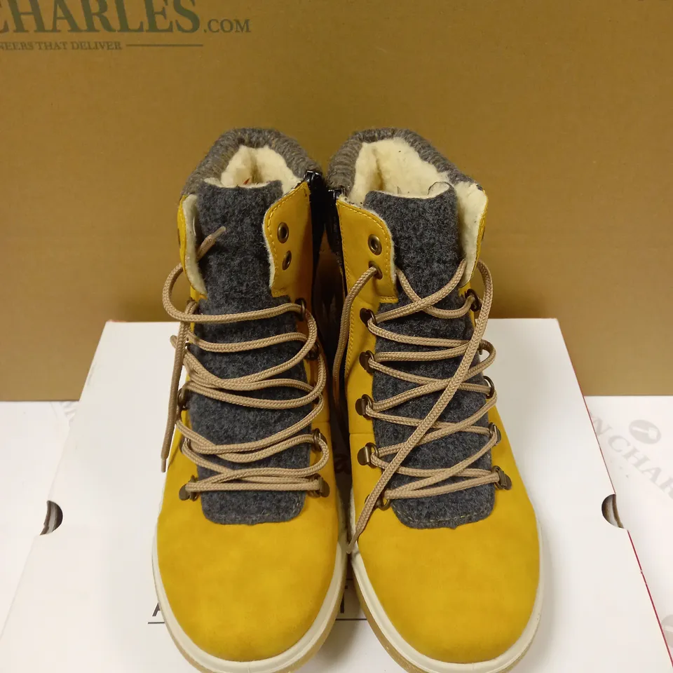 RIEKER LACE BOOT YELLOW - SIZE 6.5