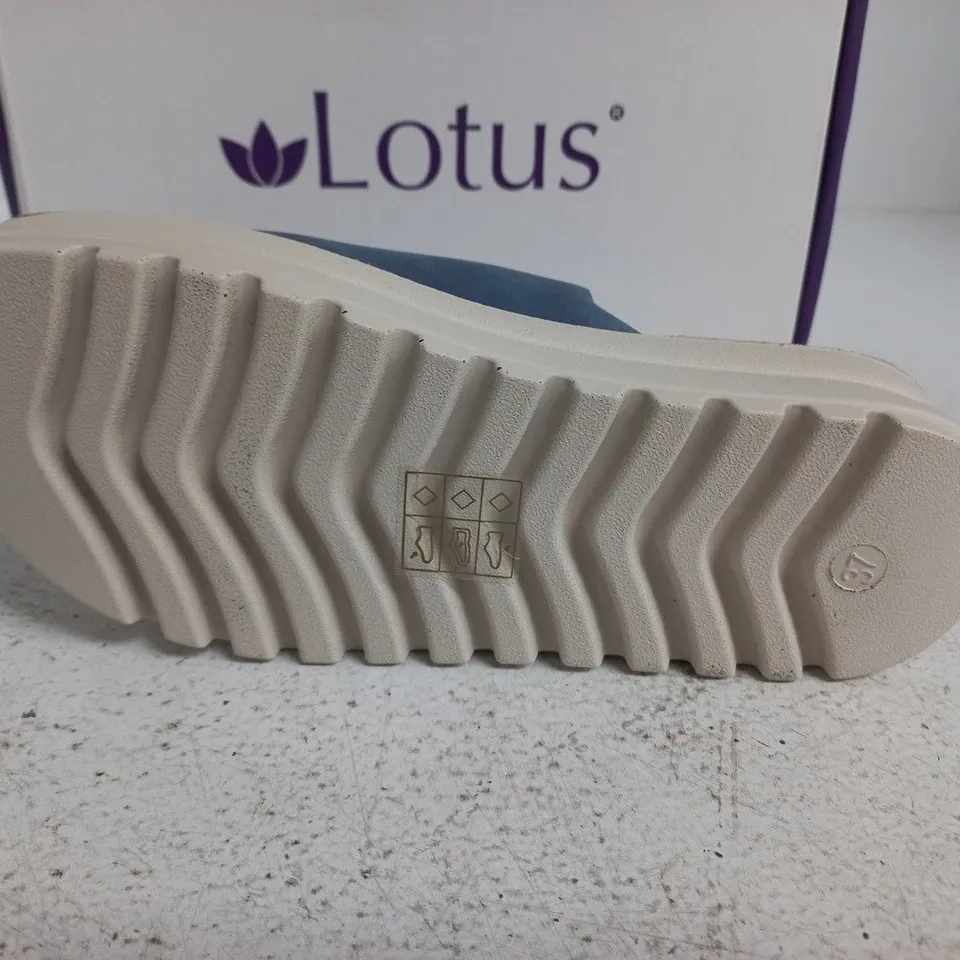 BOXED LOTUS VOLOS SANDALS IN BLUE - EU 37