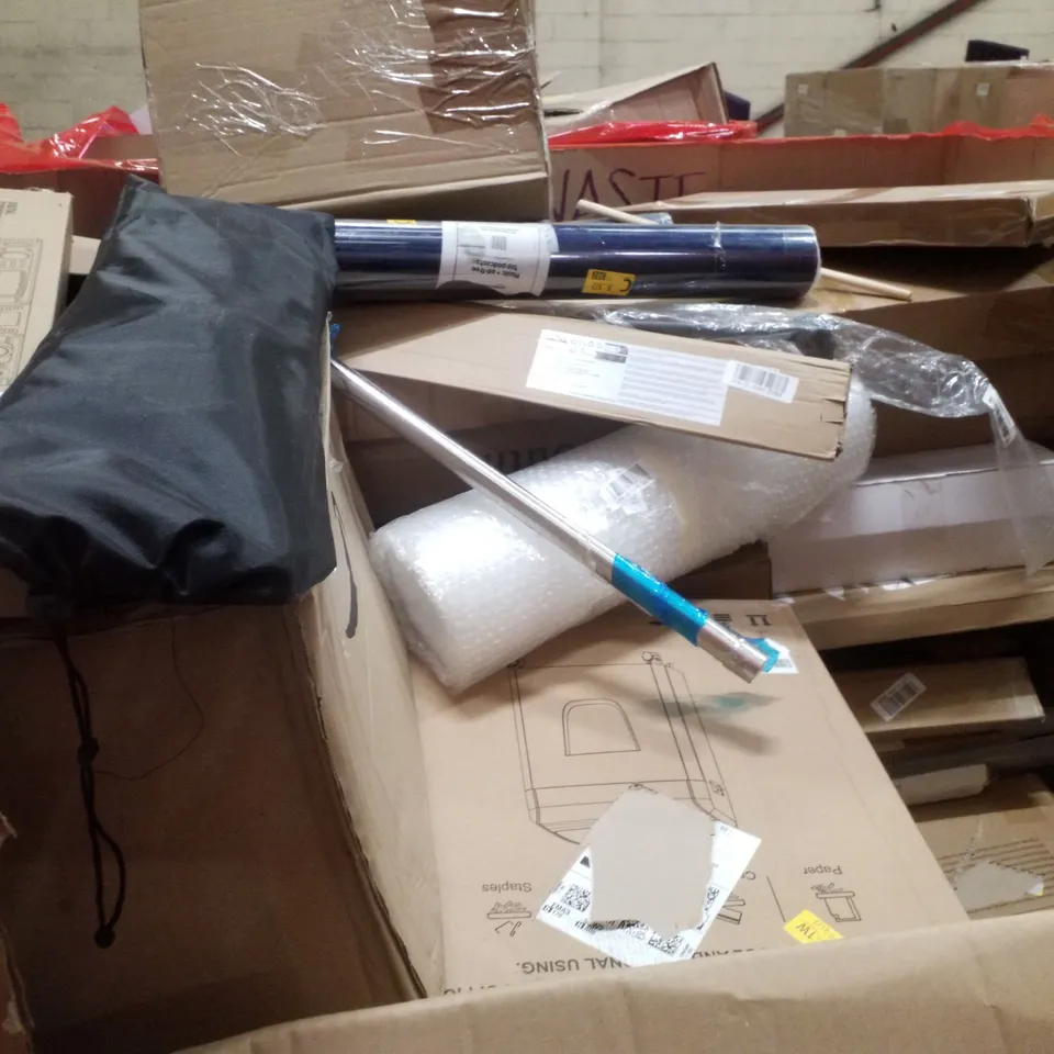 PALLET CONTAINING ASSORTED PRODUCTS INCLUDING PAPER SHREDDER, BALANCE WOODEN PARALLETTES, CHILDRENS SCOOTER, CHILDRENS BOXING BALL STAND & SEAT CUSHION