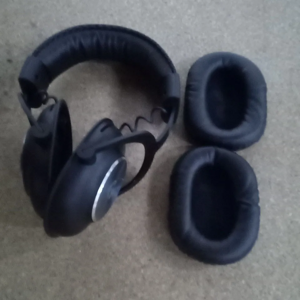 LOGITECH GAMING HEADPHONES 