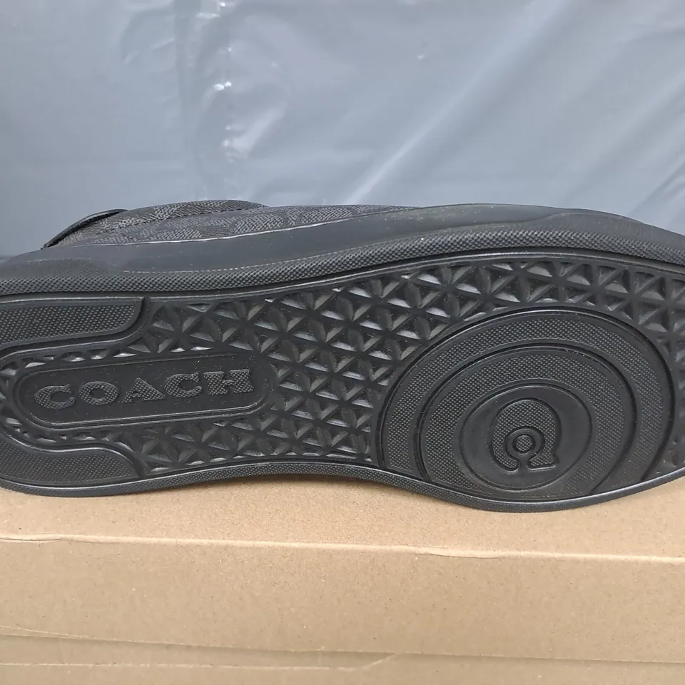 BOXED PAIR OF COACH HIGH LINE SNEAKER IN SIGNATURE CANVAS IN BLACK - UK 8.5
