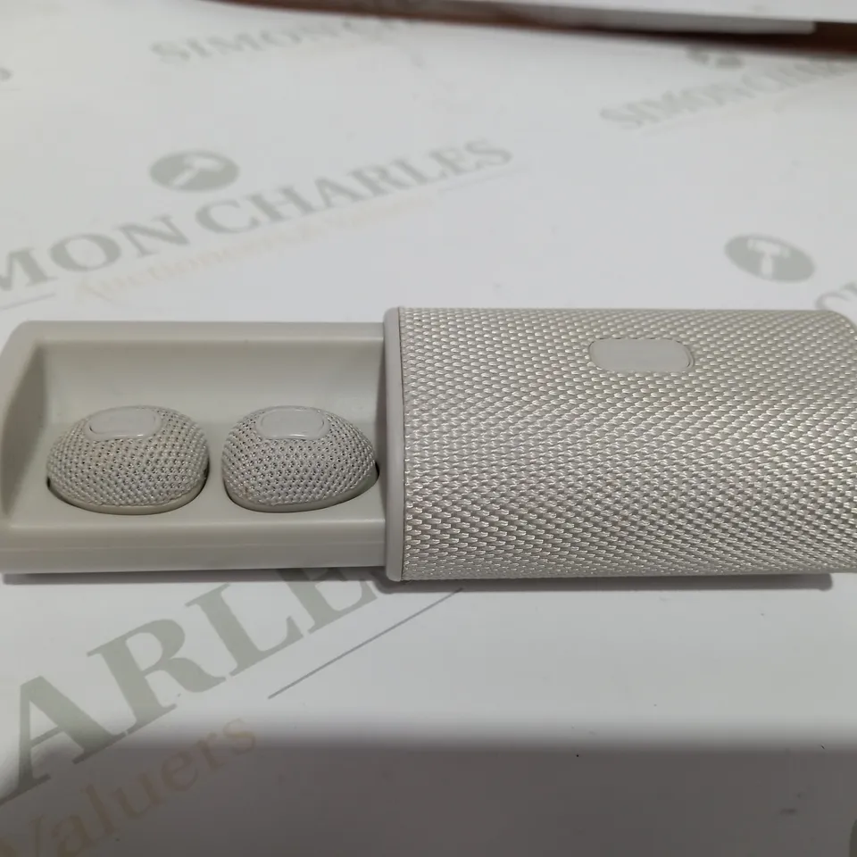 JQM MODEL HX-EP910 WIRELESS HEADPHONES