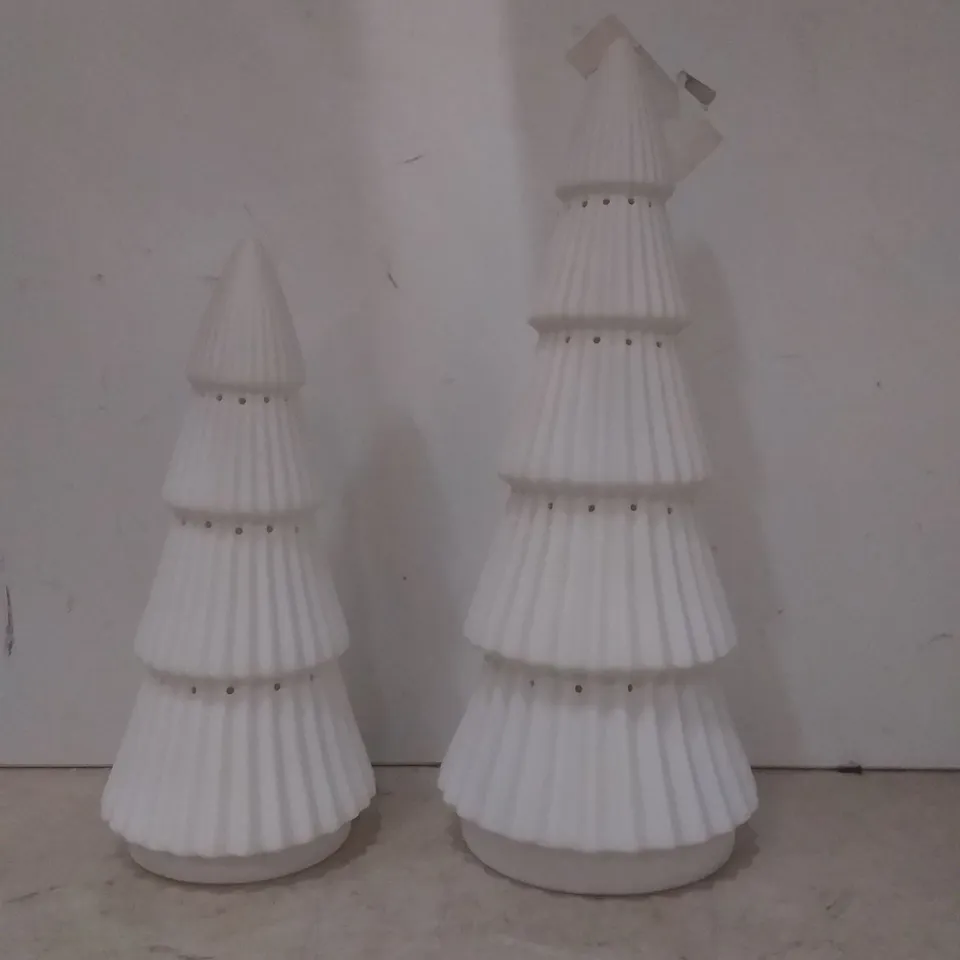 K BY KELLY HOPPEN SET OF 2 LARGE CERAMIC LIGHT UP ORNAMENTS