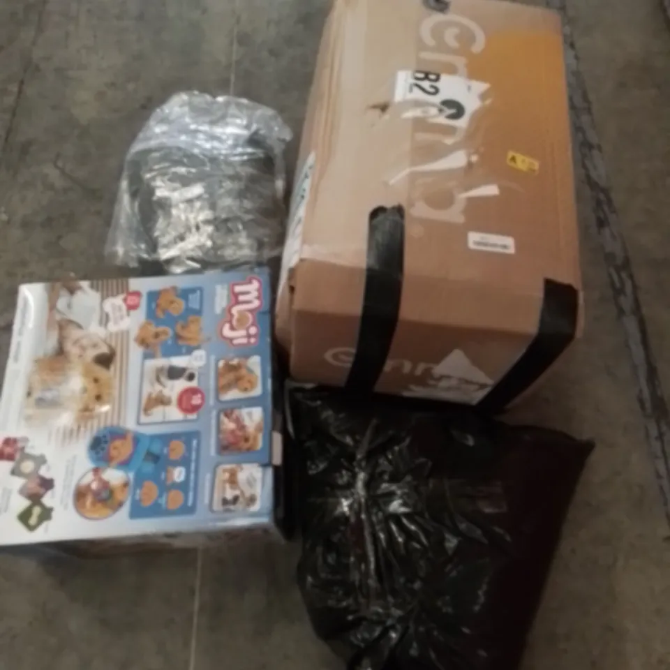 PALLET OF APPROXIMATELY ASSORTED HOUSEHOLD ITEMS TO INCLUDE KIDS TOYS , CUSHIONS AND CLOTHES