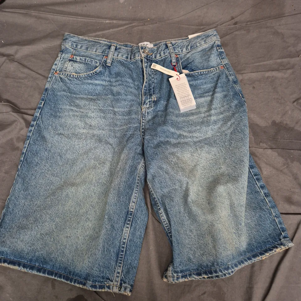 BDG MISSOURI MID RISE RELAXED-FIT DENIM SHORTS – UK 32 (32W) – BLUE