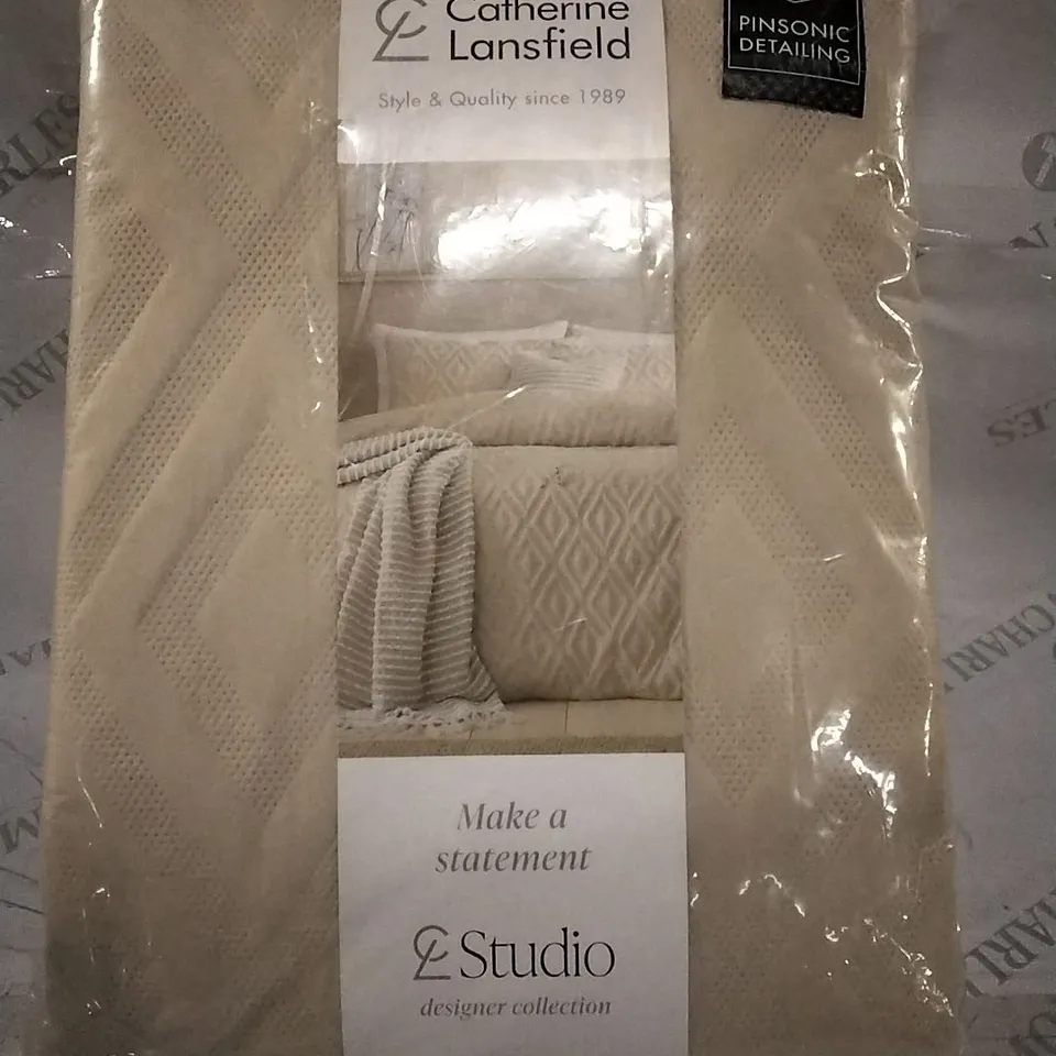 Bagged Jacob geo soft touch duvet cover set 