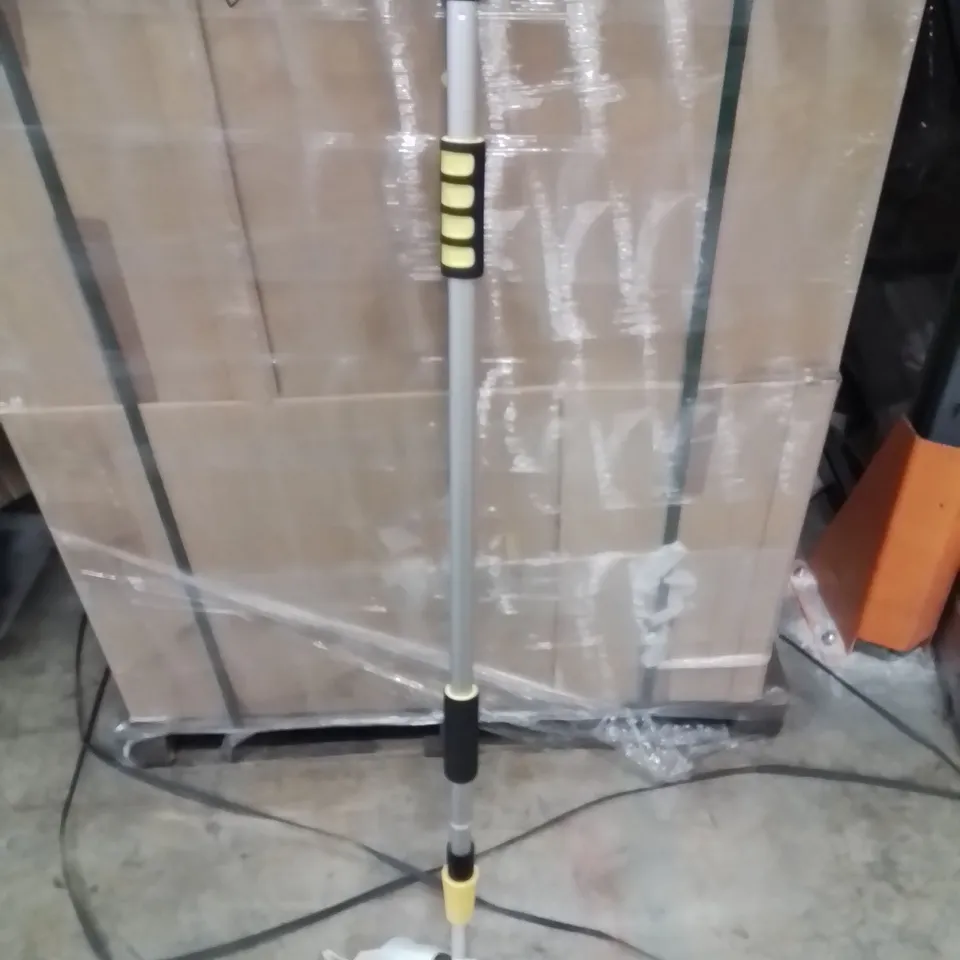 CLARKE TELESCOPIC CLEANING BRUSH