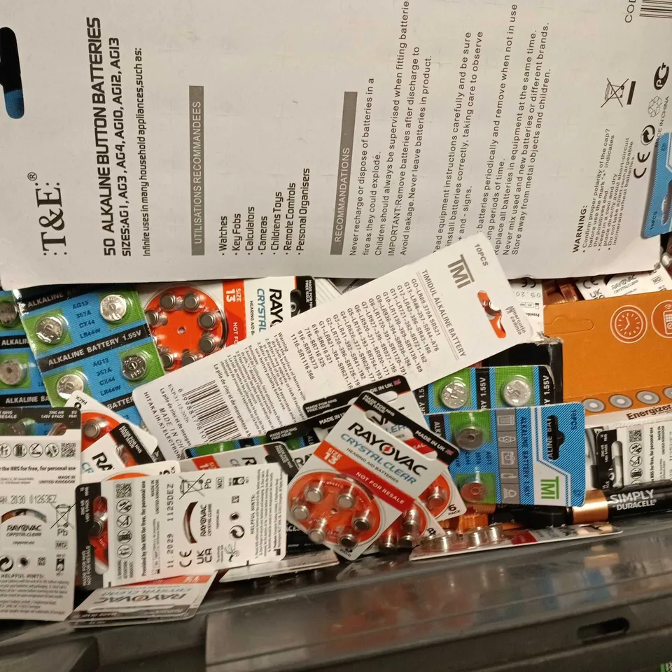 APPROXIMATELY 20 ASSORTED BATTERY MULTI-PACK PRODUCTS 