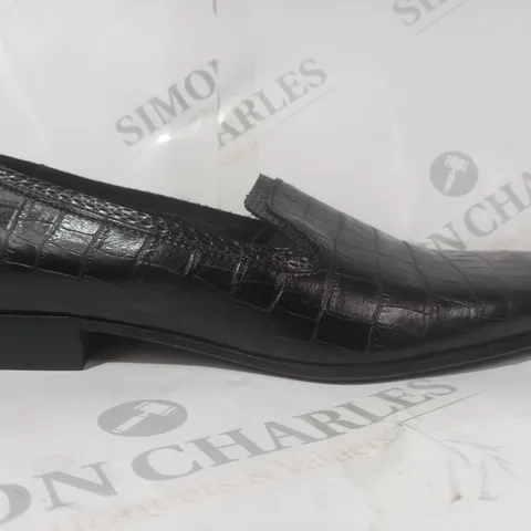 BOXED PAIR OF JUST CAVALLI LOW HEEL SLIP-ON SHOES IN BLACK EU SIZE 41