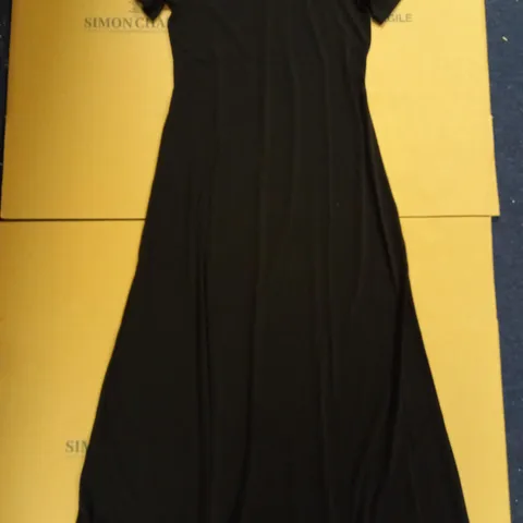 BRAND NEW KIM&CO BLACK SHORT SLEEVE FLARED DRESS - SIZE XS