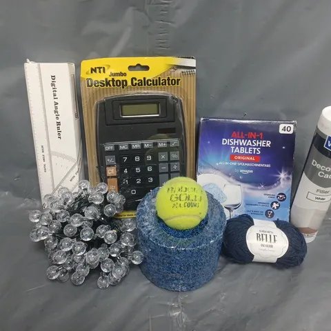 APPROXIMATELY 12 ASSORTED HOUSEHOLD ITEMS TO INCLUDE JUMBO DESKTOP CALCULATOR, TENNIS BALL, DIGITAL ANGLE RULER, ETC