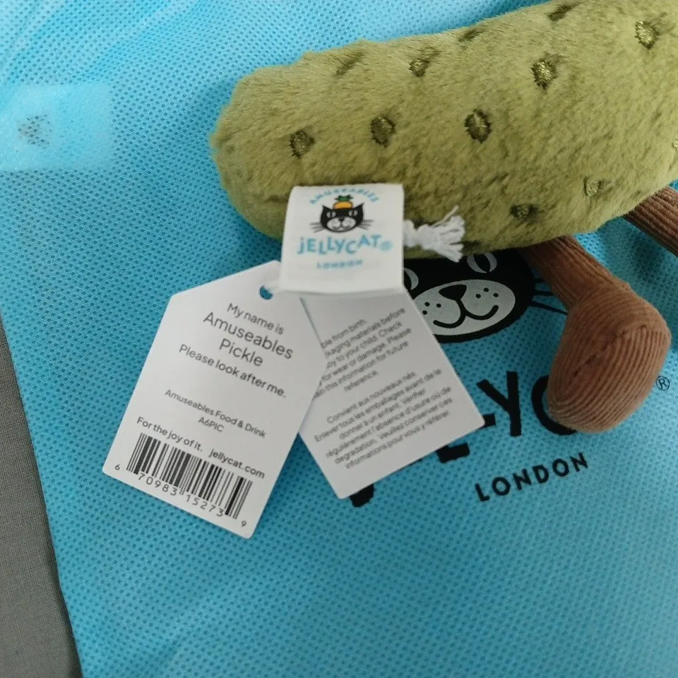 JELLYCAT AMUSEABLES PICKLE PLUSH TOY – TURQUOISE WITH TAGS