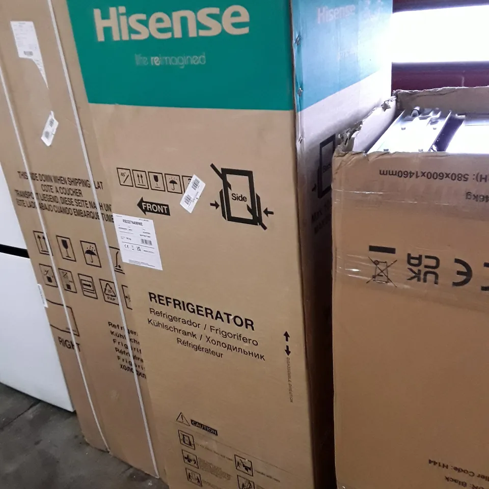 BOXED FRIDGEMASTER RB327N4WWE TOTAL NO FROST, FREESTANDING FRIDGE FREEZER - WHITE