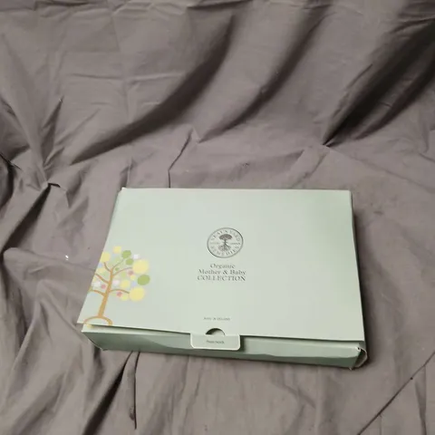 ORGANIC MOTHER & BABY COLLECTION BATH RITUAL KIT