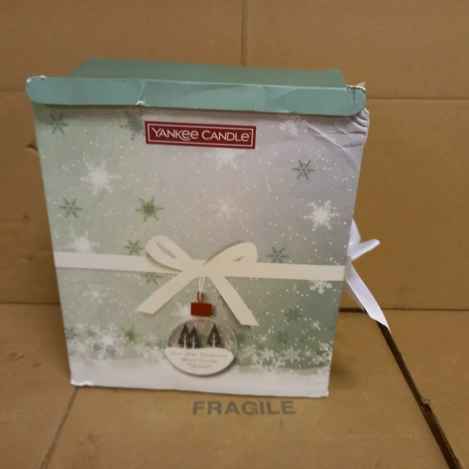 YANKEE CANDLE BOOK ADVENT CALENDAR RRP £39.99
