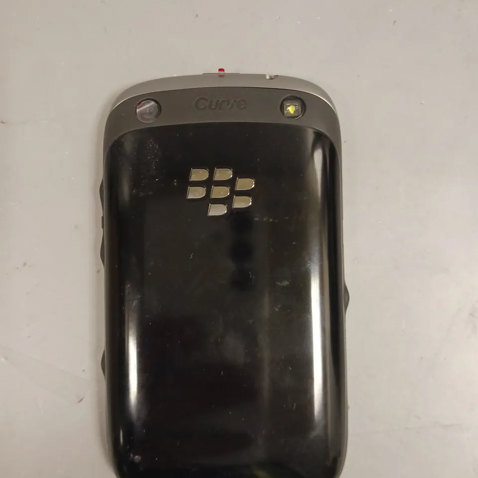 BLACKBERRY 9320 MOBILE PHONE 