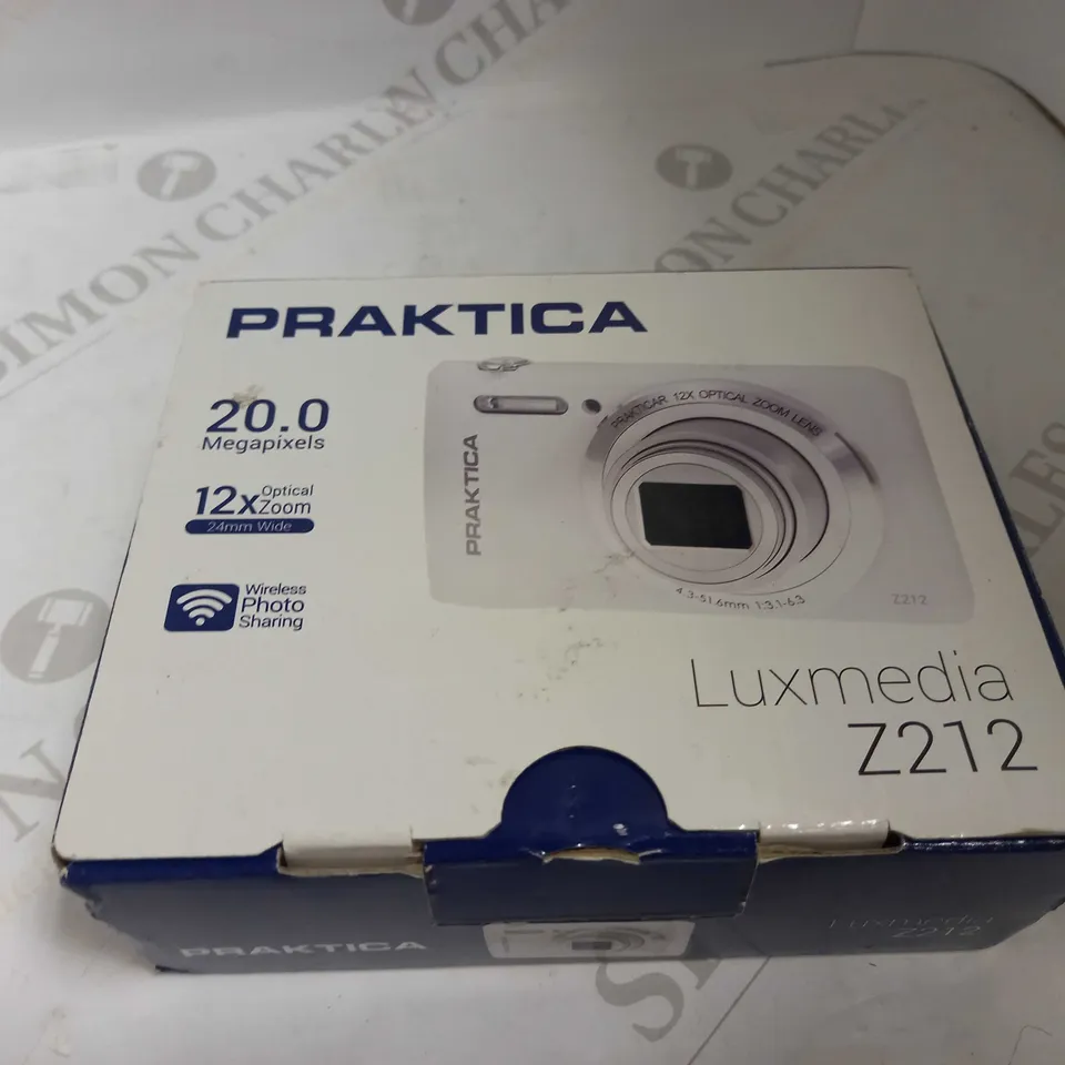PRAKTICA LUXMEDIA Z212
