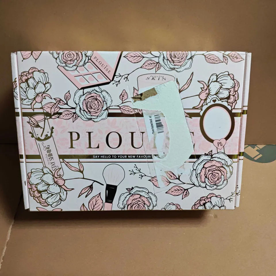 SEALED PLOUISE SMALL COSMETICS SURPRISE BOX SET
