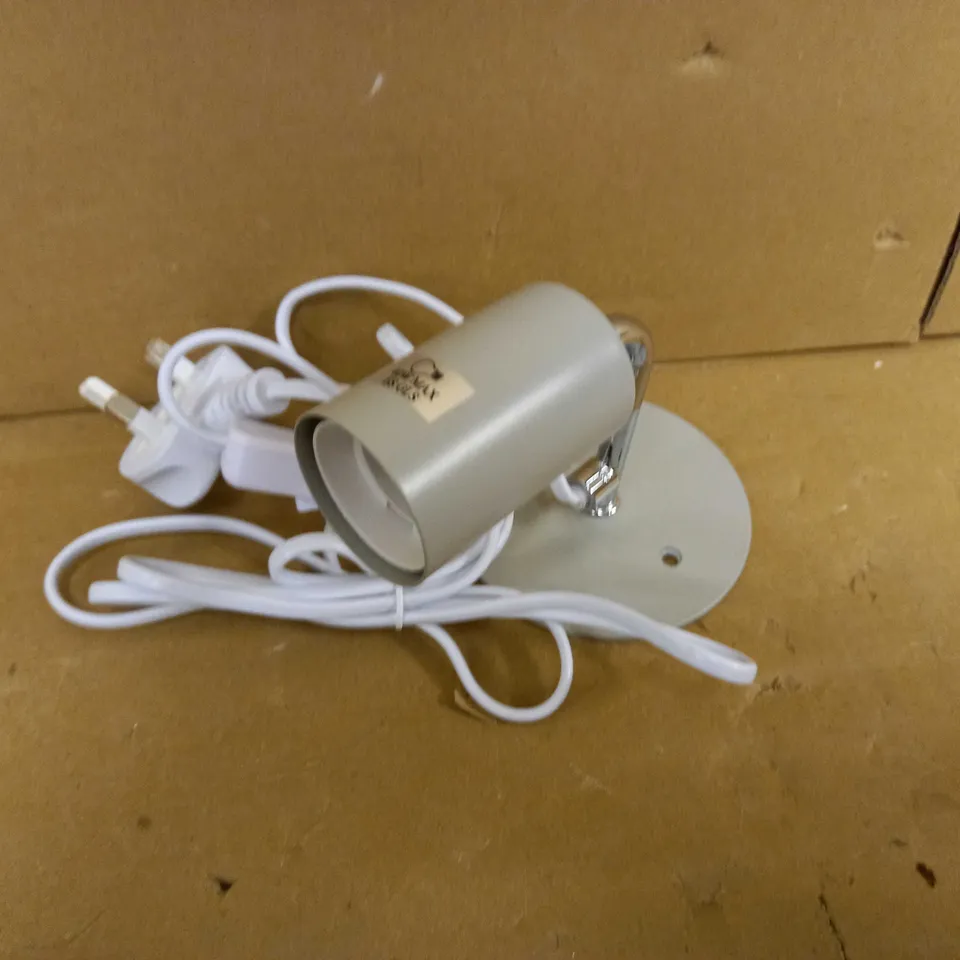 BOXED HOME SPOKE PLUG IN WALL LIGHT	