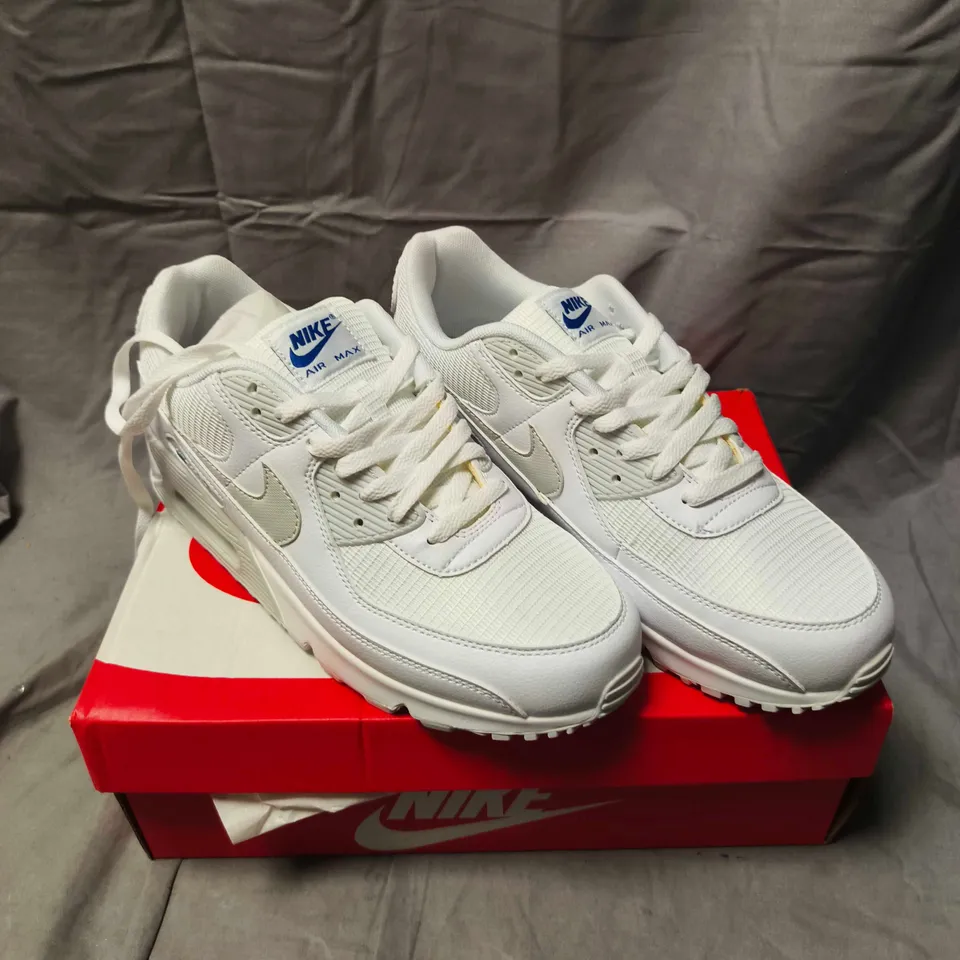 NIKE AIR MAX 90 TRAINERS IN WHITE - 9